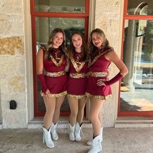 Meet your Posher, Claire